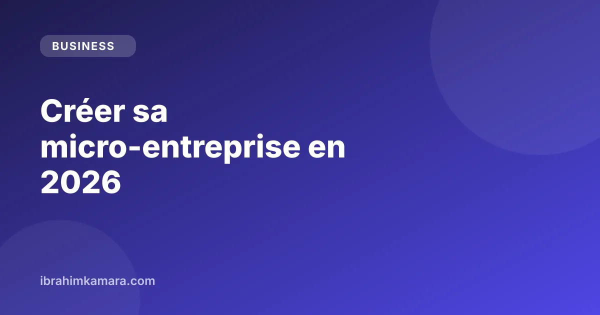 Créateur d'entreprise remplissant sa déclaration de début d'activité en ligne